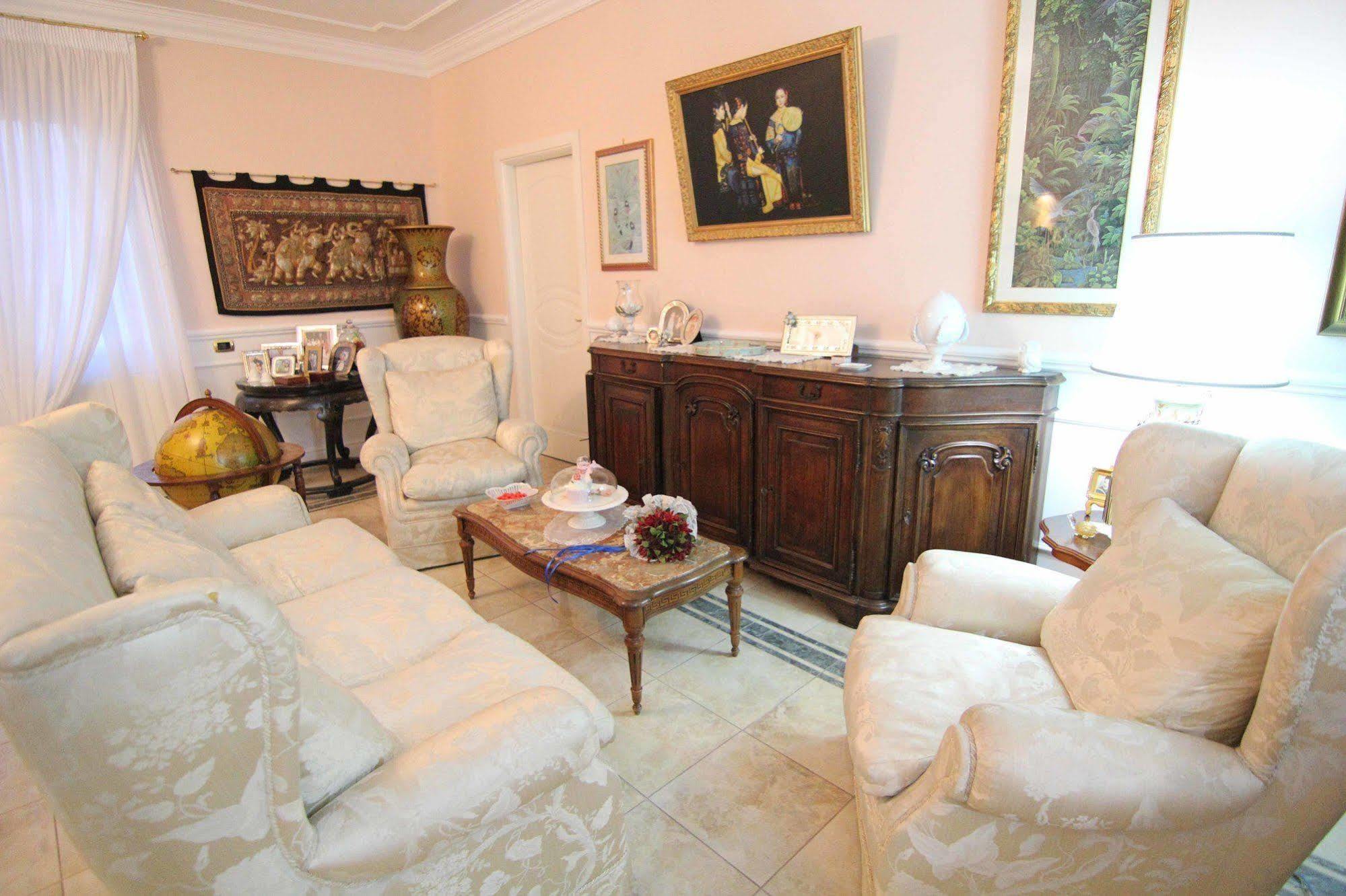 Il Giardino Delle Jacaranda Bed & Breakfast Talsano Luaran gambar