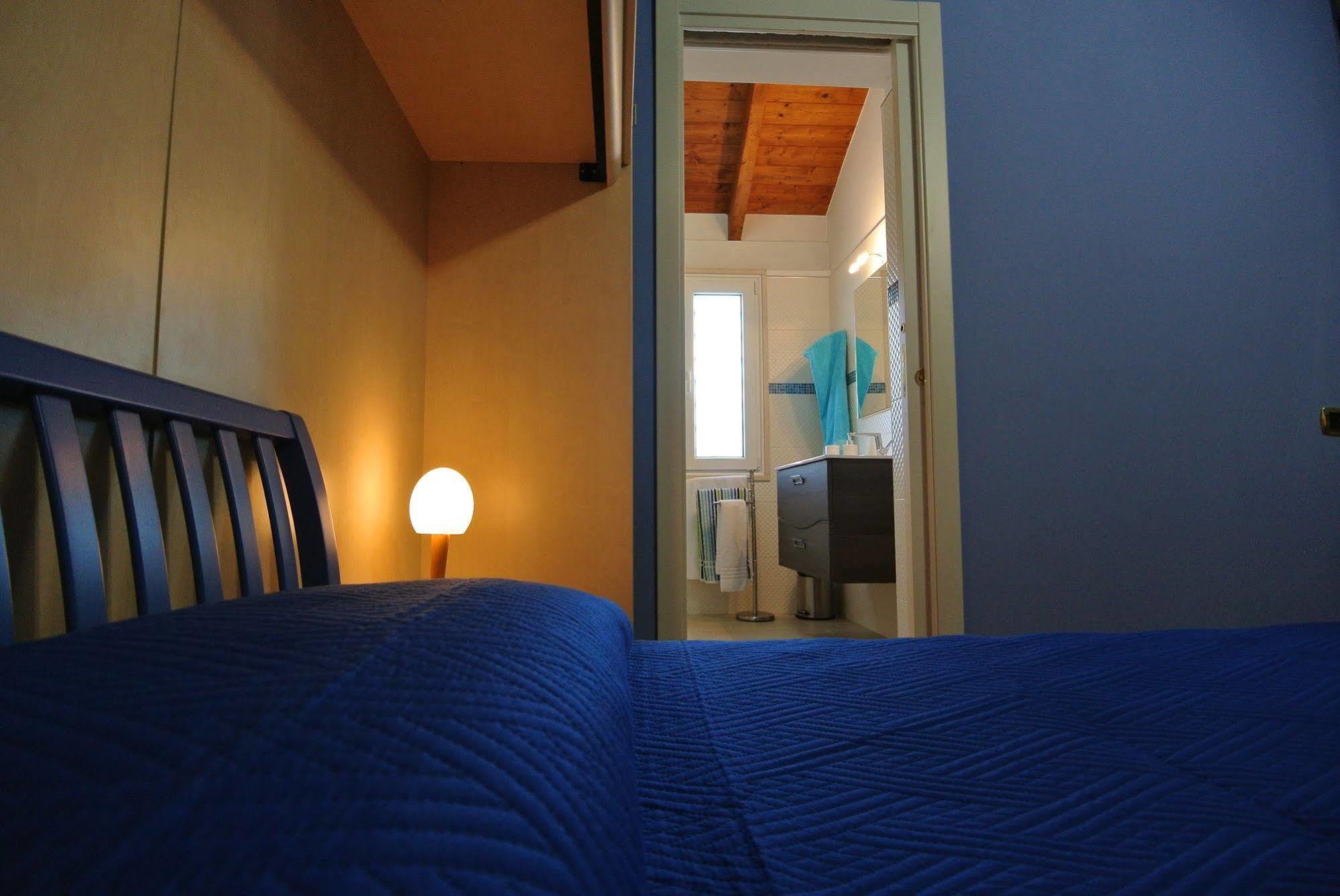 Il Giardino Delle Jacaranda Bed & Breakfast Talsano Luaran gambar